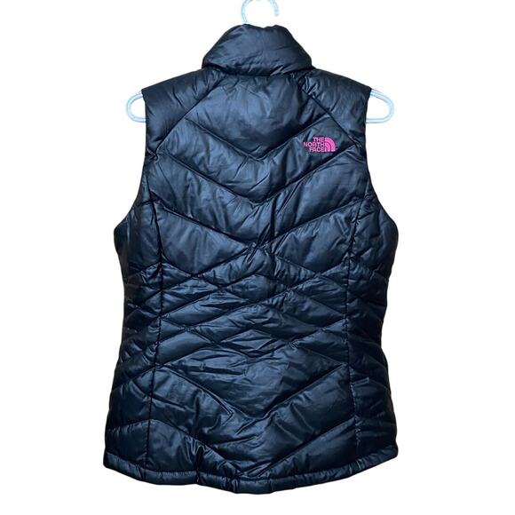 The North Face Women's Vest Black Size M Breast Cancer Awareness Puffer Cozy - Picture 12 of 13